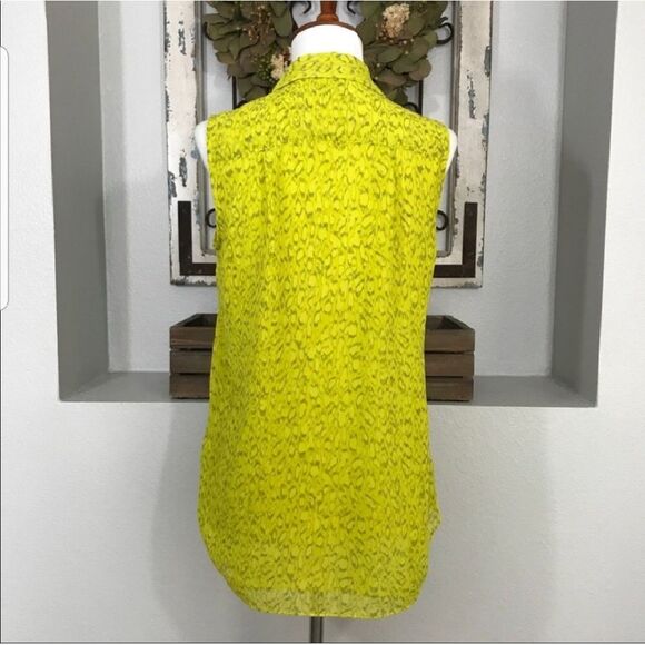 Cabi Reign Sleeveless Top Size XS - Picture 4 of 6